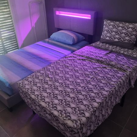 Chambre Privative Renove 2024, Climatisation, Tramway Sur Place , 12 Min Centre, 16 Min Plage, Apercu Lateral Mer, 2 Wc Avec 2 Salle De Bain, Private Room Renovated 2024, Air-Conditioned , Tram On Spot, 2 Toilets And 2 Bathrooms Nisa Exterior foto