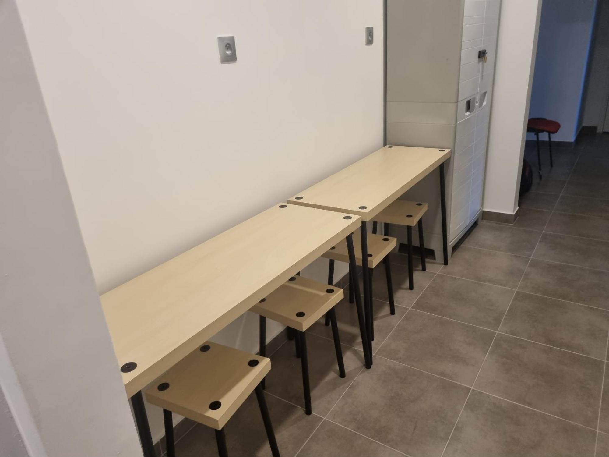 Chambre Privative Renove 2024, Climatisation, Tramway Sur Place , 12 Min Centre, 16 Min Plage, Apercu Lateral Mer, 2 Wc Avec 2 Salle De Bain, Private Room Renovated 2024, Air-Conditioned , Tram On Spot, 2 Toilets And 2 Bathrooms Nisa Exterior foto