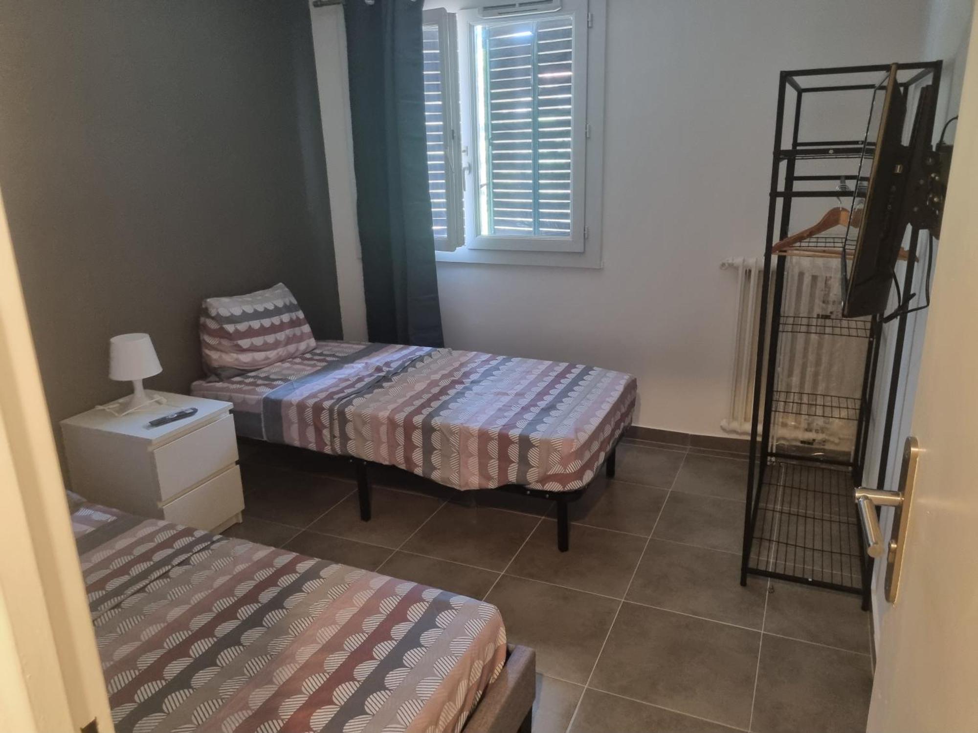Chambre Privative Renove 2024, Climatisation, Tramway Sur Place , 12 Min Centre, 16 Min Plage, Apercu Lateral Mer, 2 Wc Avec 2 Salle De Bain, Private Room Renovated 2024, Air-Conditioned , Tram On Spot, 2 Toilets And 2 Bathrooms Nisa Exterior foto